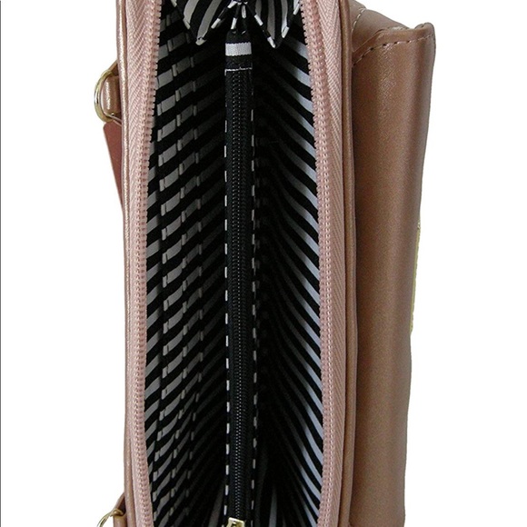 NWT Betsey Johnson crossbody purse - Picture 5 of 6